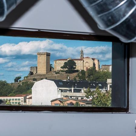Albergue Santiago 15 Monforte Monforte De Lemos Exteriér fotografie