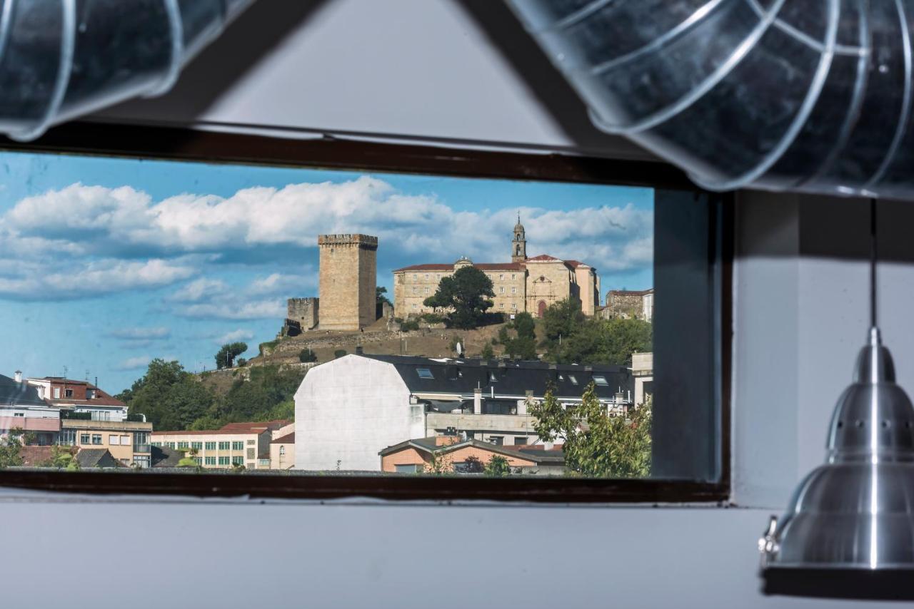 Albergue Santiago 15 Monforte Monforte De Lemos Exteriér fotografie